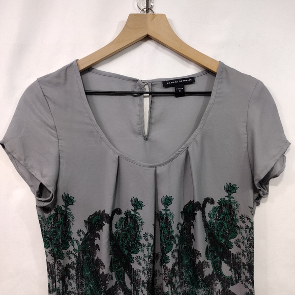 Banana Republic 100% Silk Blouse Women's PS Gray Green Boho Retro 90s Y2K Artsy - Picture 2 of 8